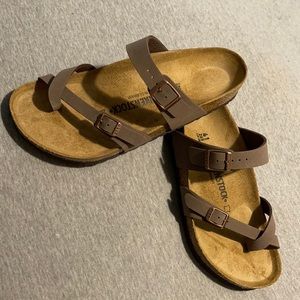 Mayari Birkenstocks